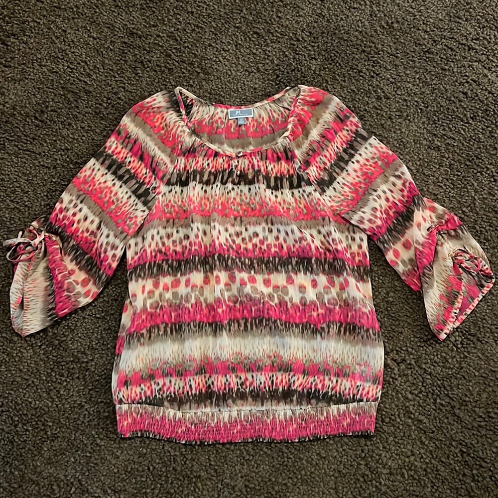 Like new, dress it up or dress it down, light weight, gold buttons